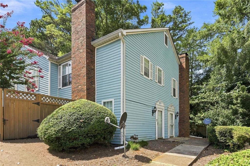 5557 Clover Rise Lane — photo