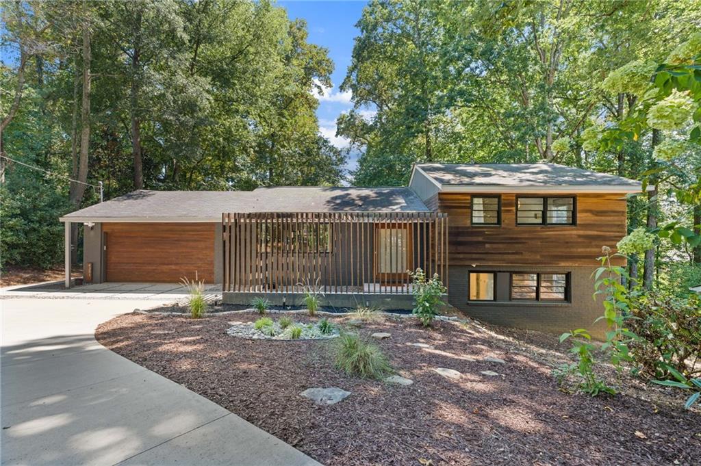 4351 Peachtree Dunwoody Road NE — photo