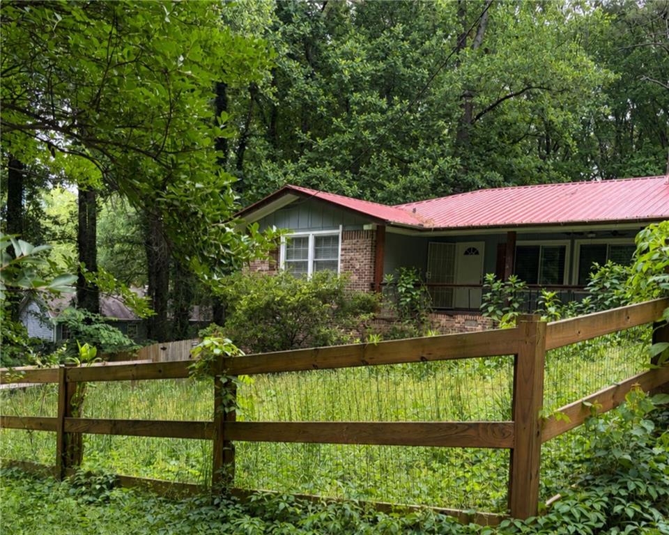 1552 Todd Lane SW — photo