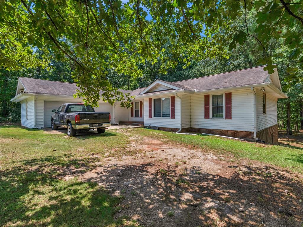 411 Moseley Drive — photo