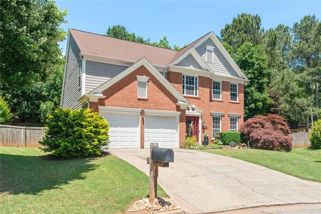 1335 Lyndhurst Way — photo