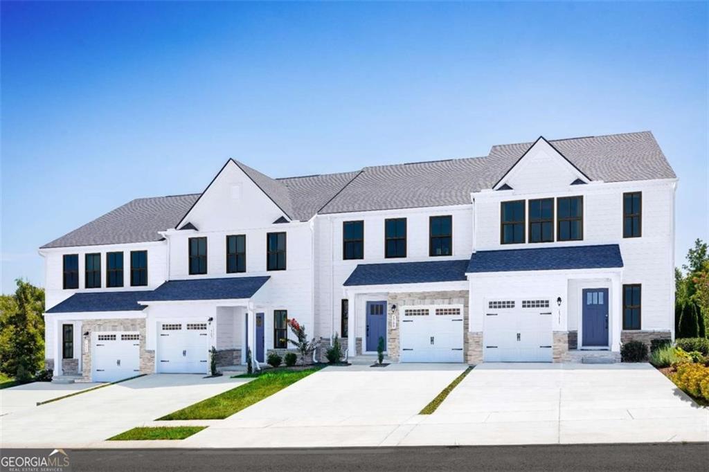 2416 Green Juniper Way — photo