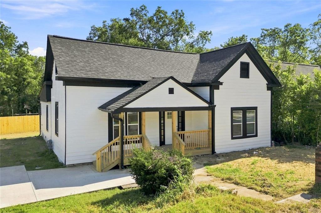 7516 Conyers Street — photo