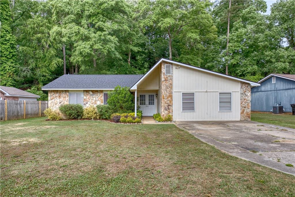 6517 Charter Oaks Circle — photo