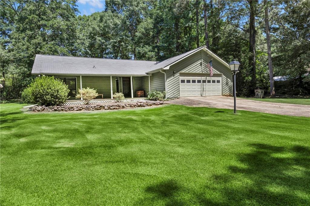 140 Hickory Drive — photo