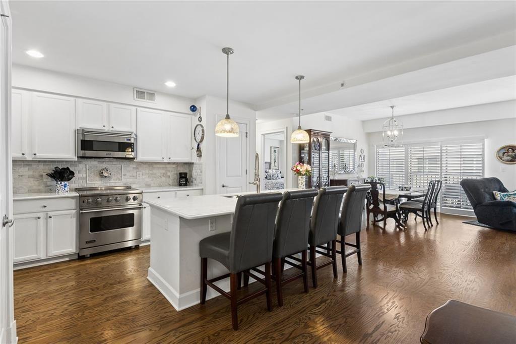 200 River Vista Drive Unit 633 — photo