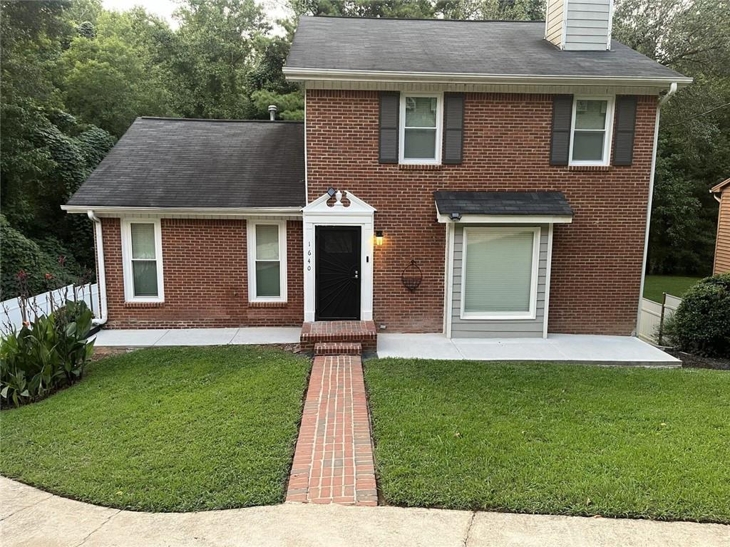 1640 Canberra Drive — photo