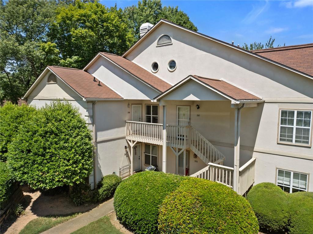 208 Bridge Lane SE — photo