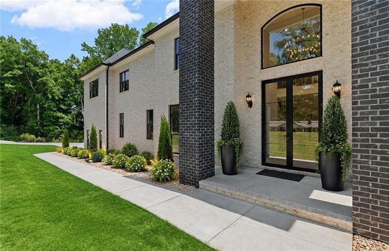 2242 Acworth Due West Road NW — photo