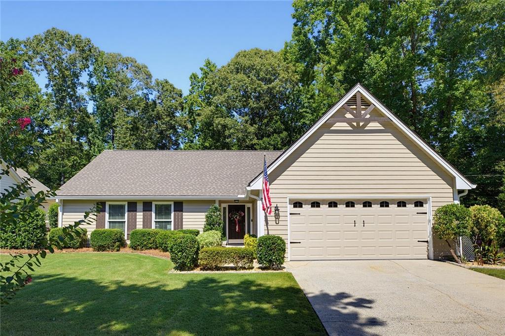 5374 Olde Mill Drive NE — photo