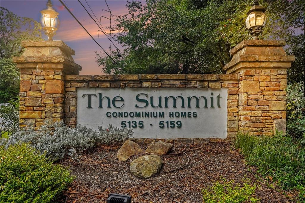 5157 Roswell Road Unit 8 — photo