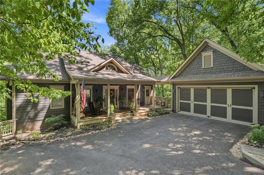 1458 Valley View Drive — photo