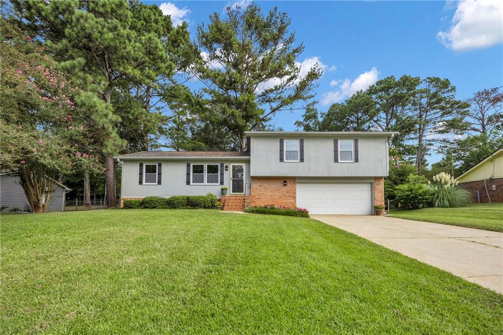 3417 Creekwood Drive SE — photo