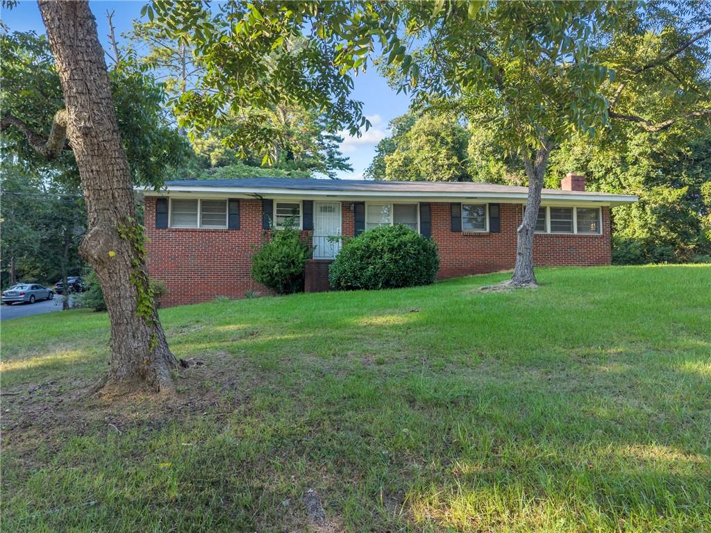 506 Pineridge Drive — photo