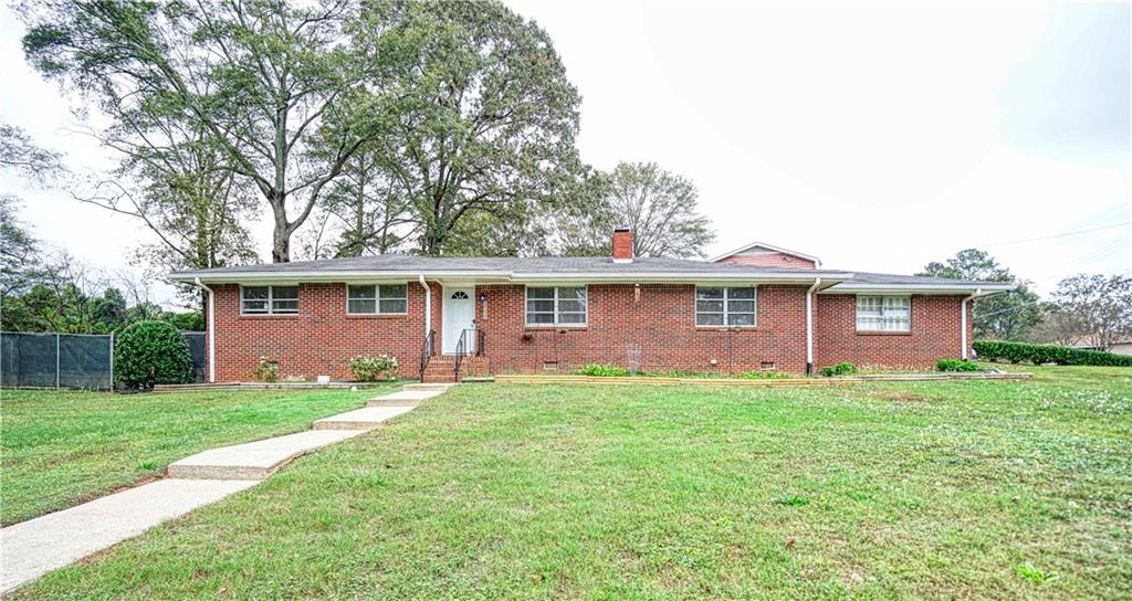 680 Sherwood Drive — photo