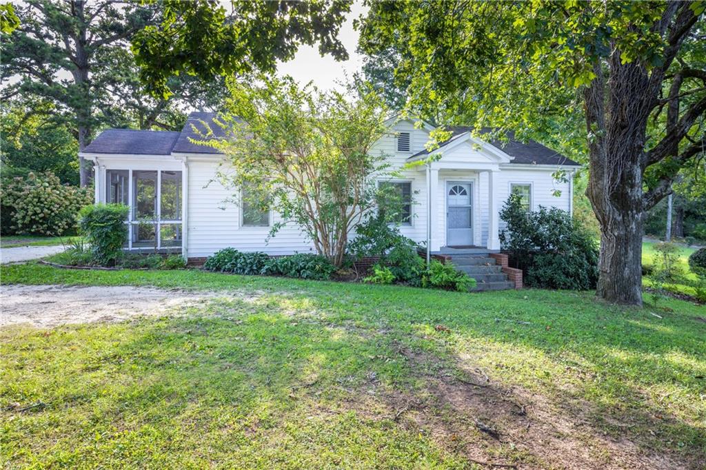 303 Georgianna Street — photo