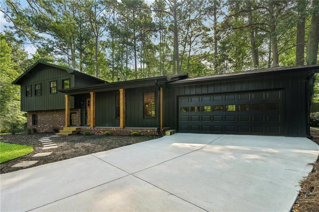 512 Wood Forest Court — photo