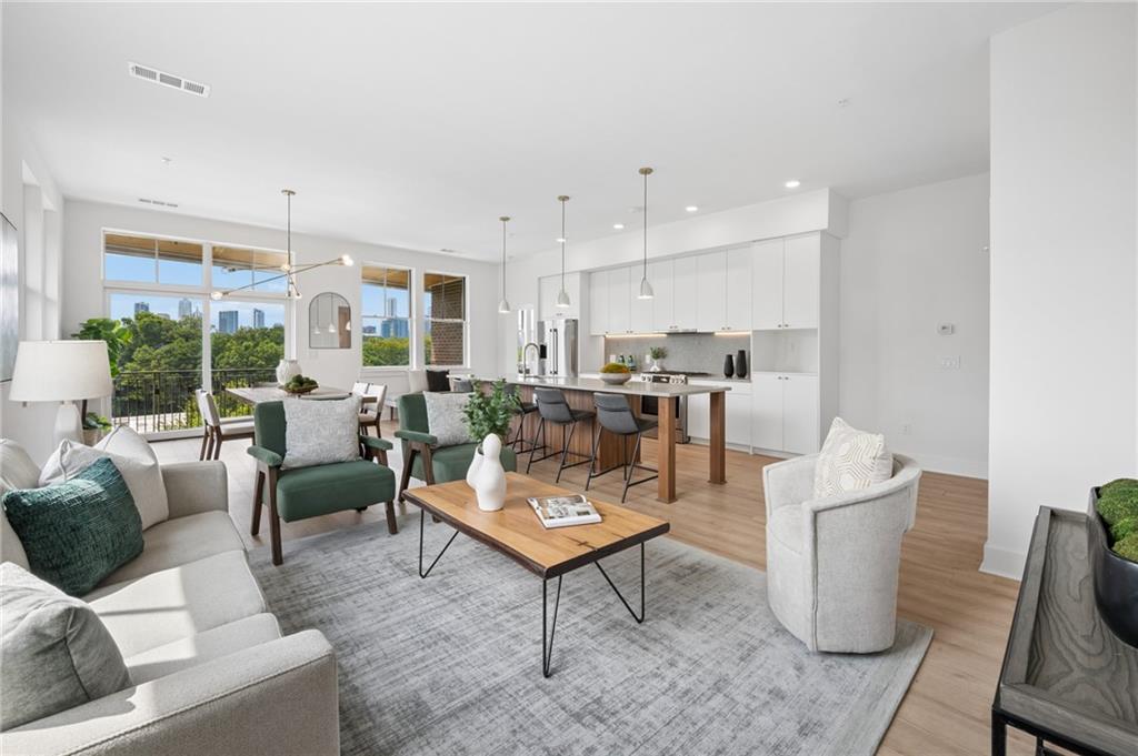 675 Drewry Street NE Unit 402 — photo