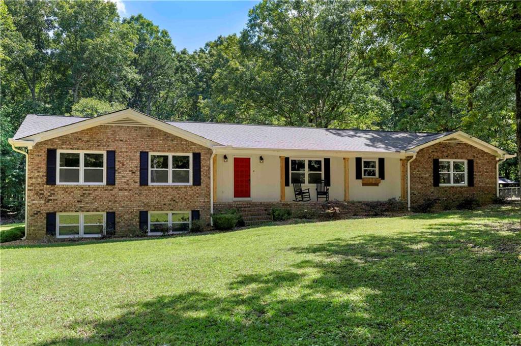211 Race Horse Drive — photo