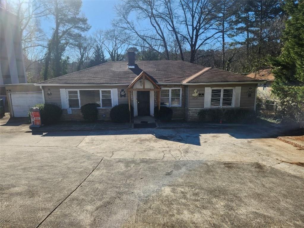 1909 Flat Shoals Road SE — photo