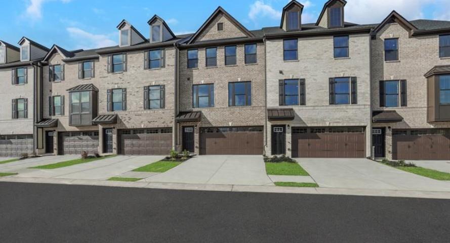 1090 Crimson Drive — photo