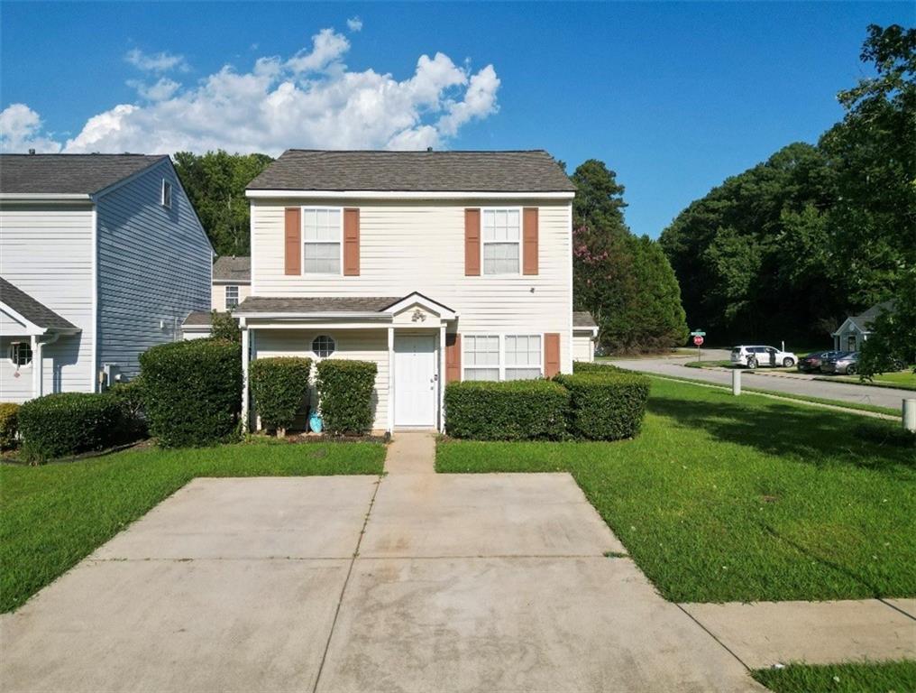 300 Goldenrod Drive — photo