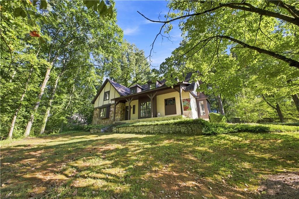 102 Valley Brook Drive — photo