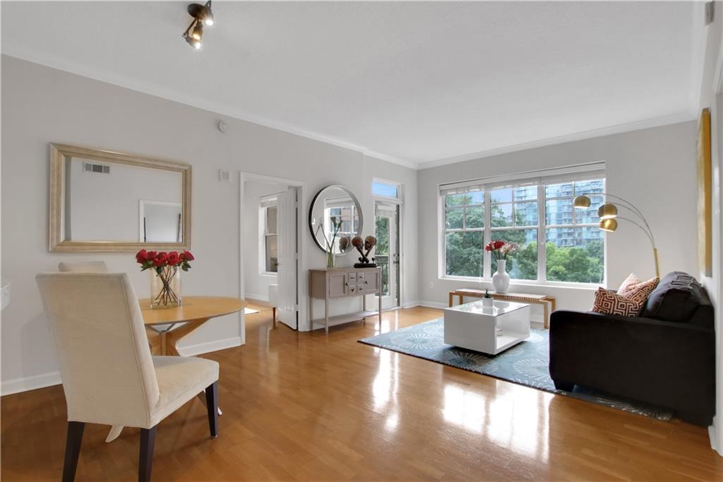 1101 Juniper Street NE Unit 413 — photo