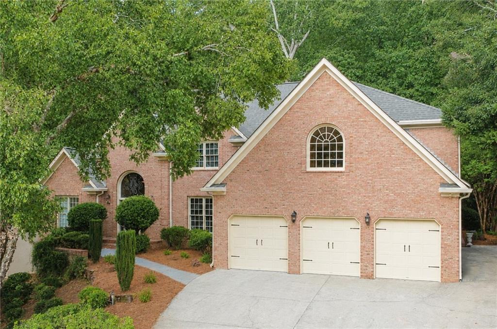 799 Oak Trail Drive — photo