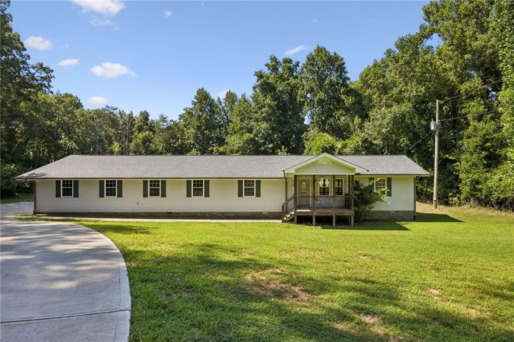 6113 Grant Ford Road — photo