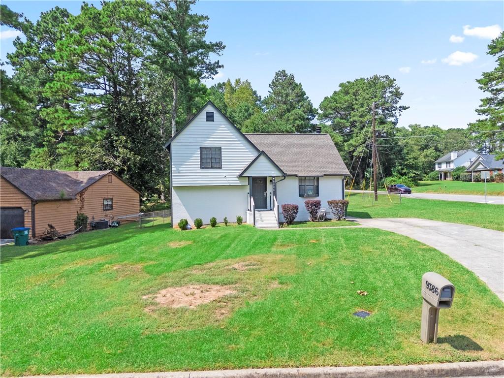 9386 Woodknoll Lane — photo