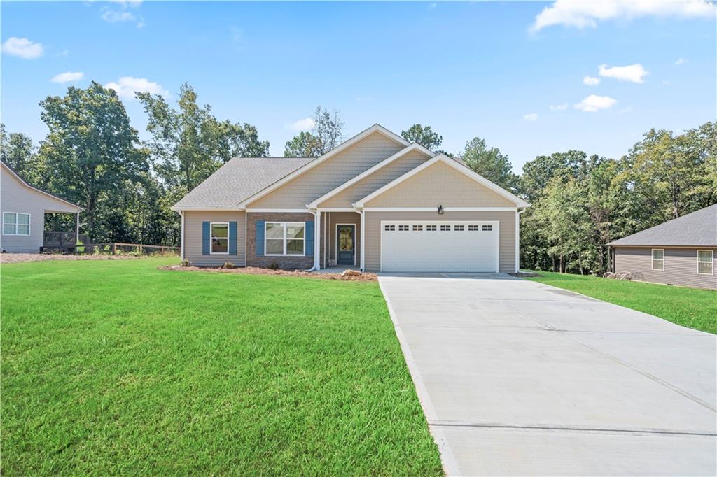 196 Talon Drive SE — photo