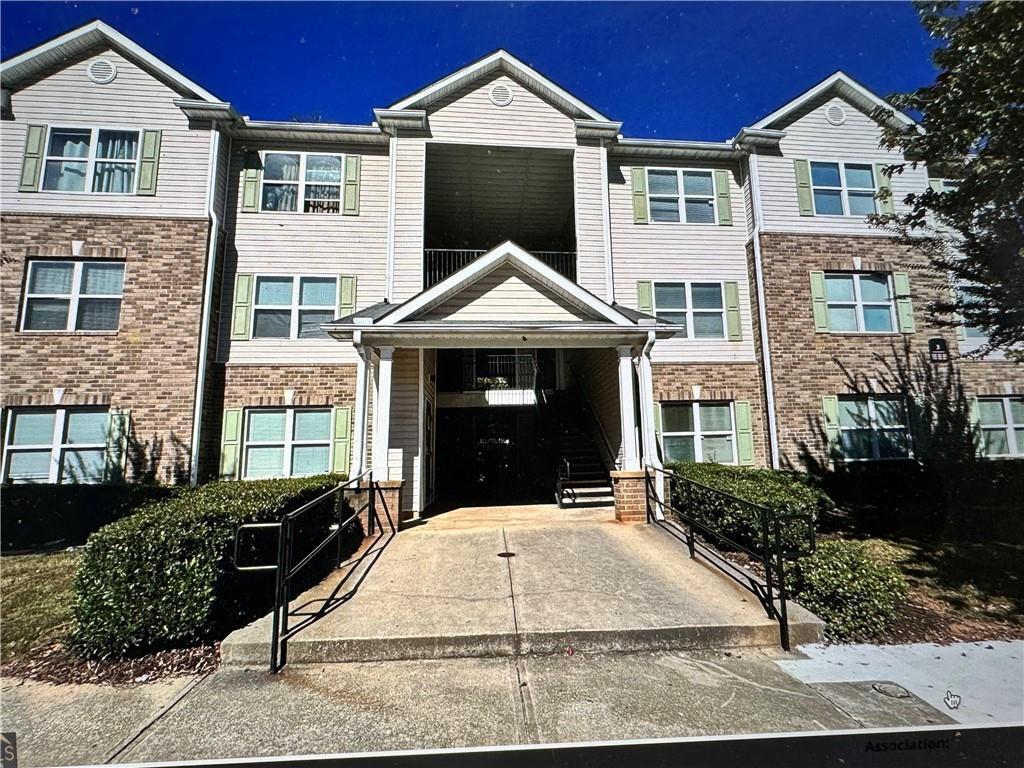 3203 Fairington Ridge Circle — photo