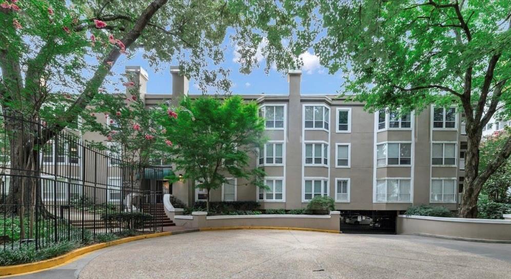 244 13th Street NE Unit 103 — photo