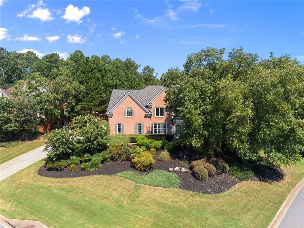 305 Willow Oak Court — photo