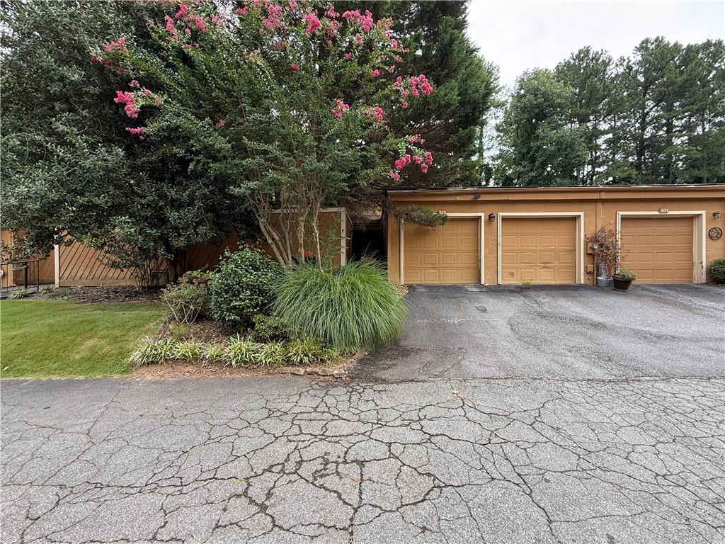 829 Lake Hollow Boulevard SW — photo