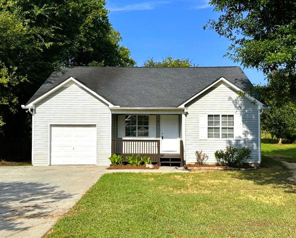 879 Buck Boulevard SE — photo