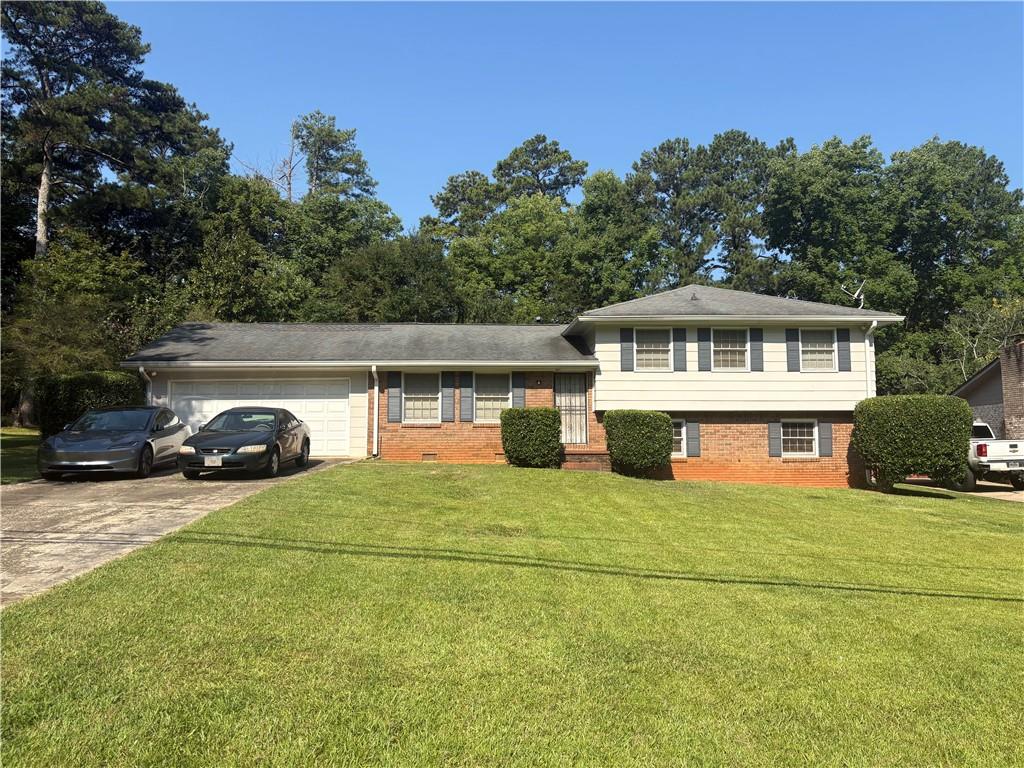 4121 Moore Road — photo