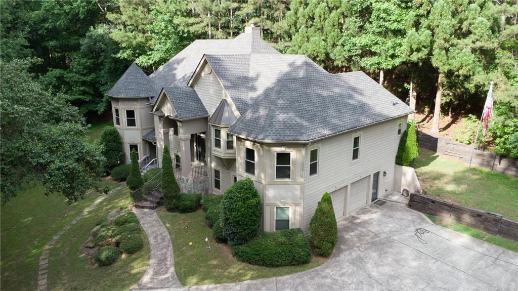 2535 Ashford Drive — photo