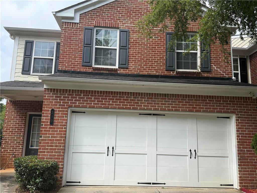 210 Bellecliff Court — photo