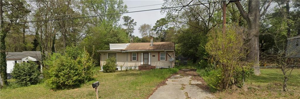 1301 Lakeview Drive — photo