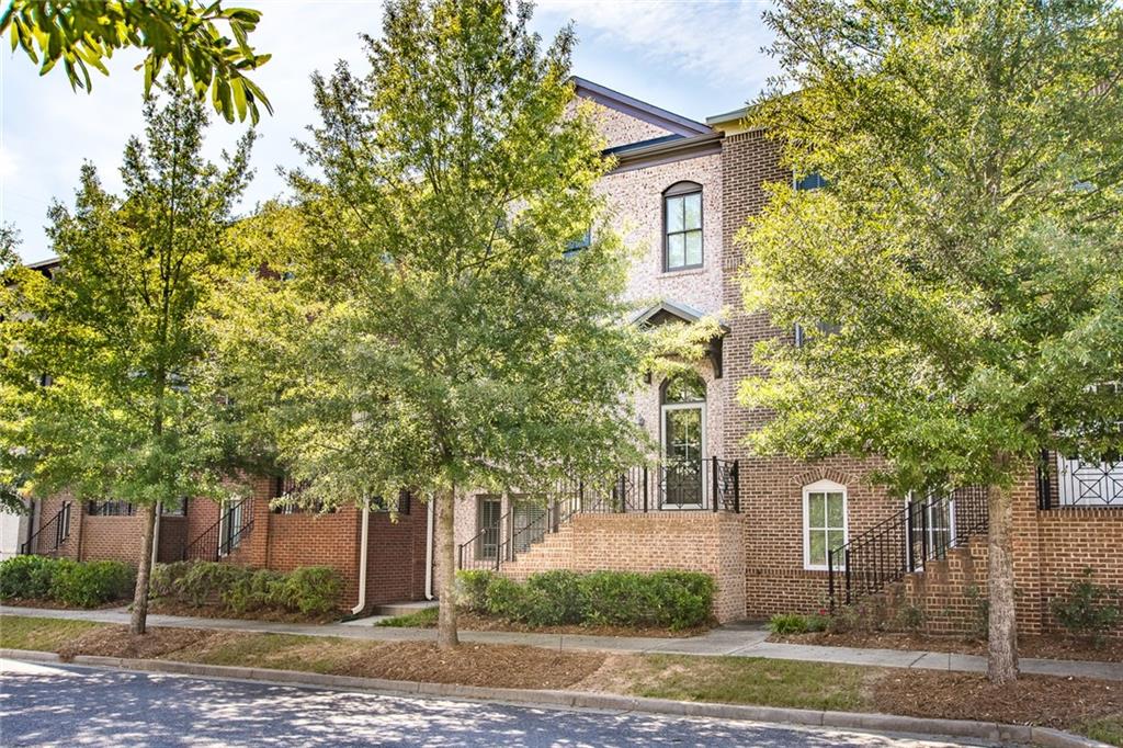 528 Twinrose Way — photo