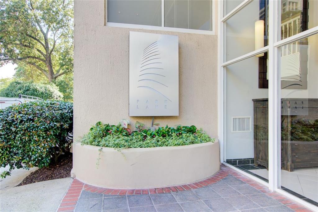 2479 Peachtree Road NE Unit 304 — photo
