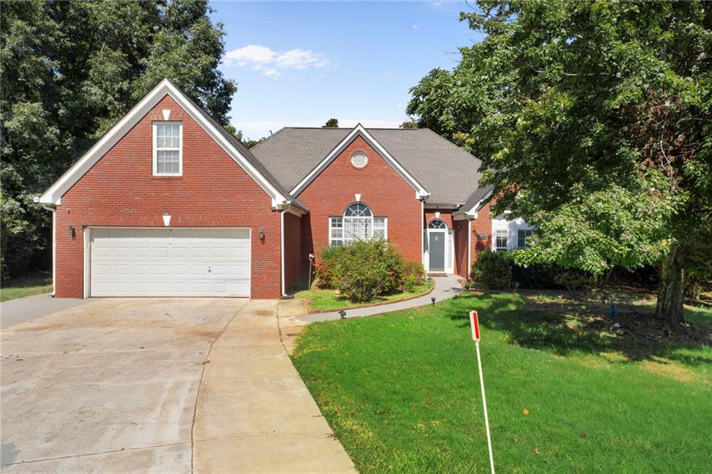 1000 Georgian Hills Dr — photo