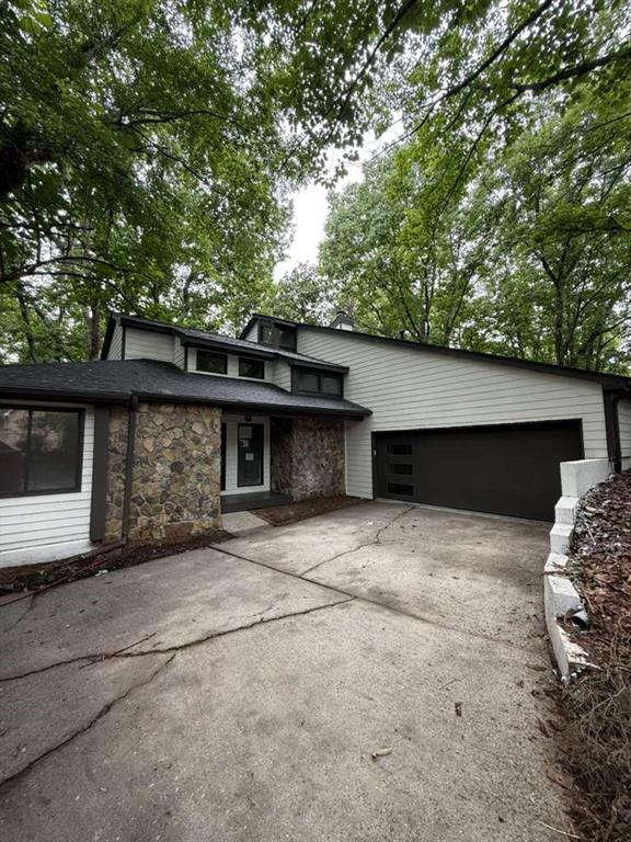 352 N Peak Drive — photo