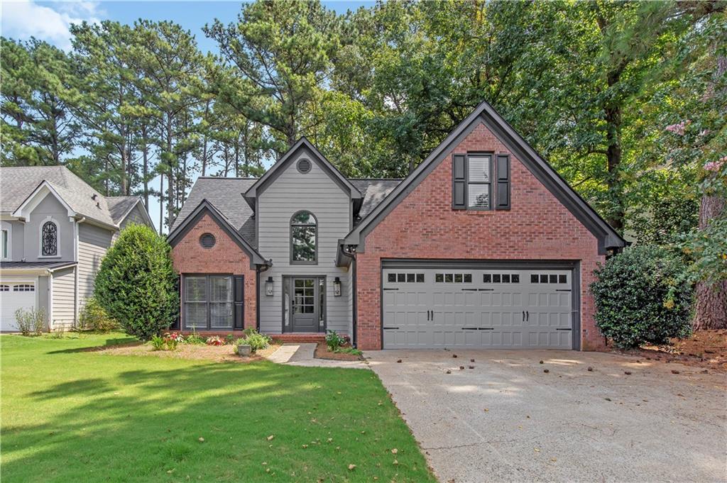 602 Overhill Drive — photo