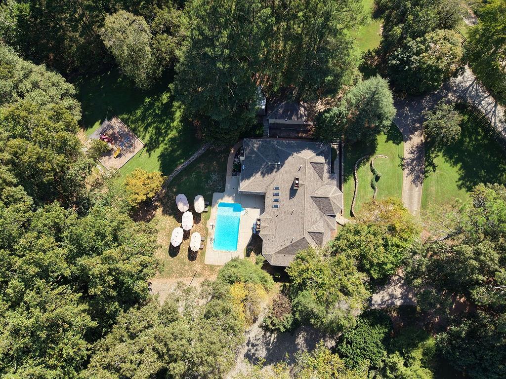 1010 Little River Way — photo