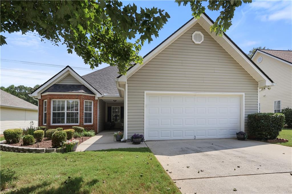 1114 Strath Clyde Way — photo
