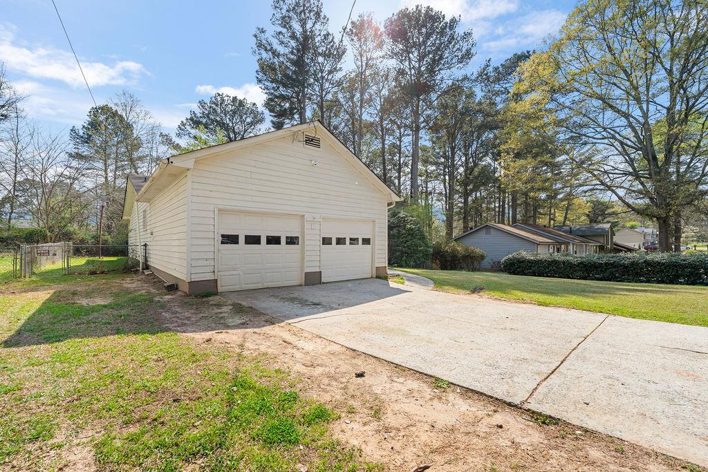 Home in Jonesboro, GA 30238 — photo 3
