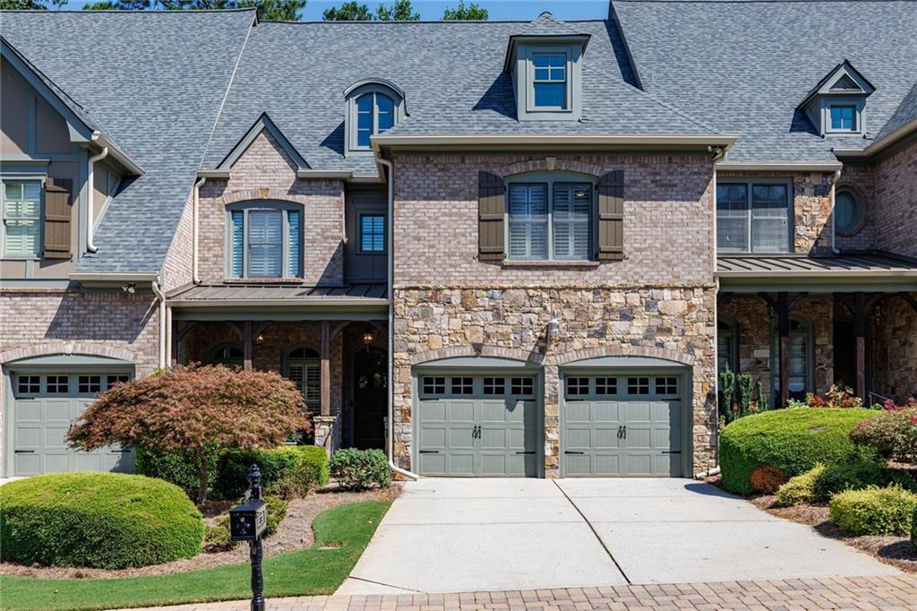 230 Wisteria Circle — photo